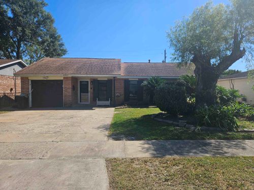 2321 Earle St, Port Neches, TX, 77651-4413 | Card Image