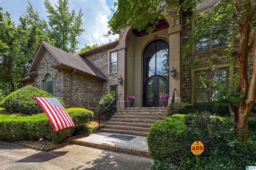 3609 Carisbrooke Pkwy, HOOVER, AL, 35226-1476 | Card Image