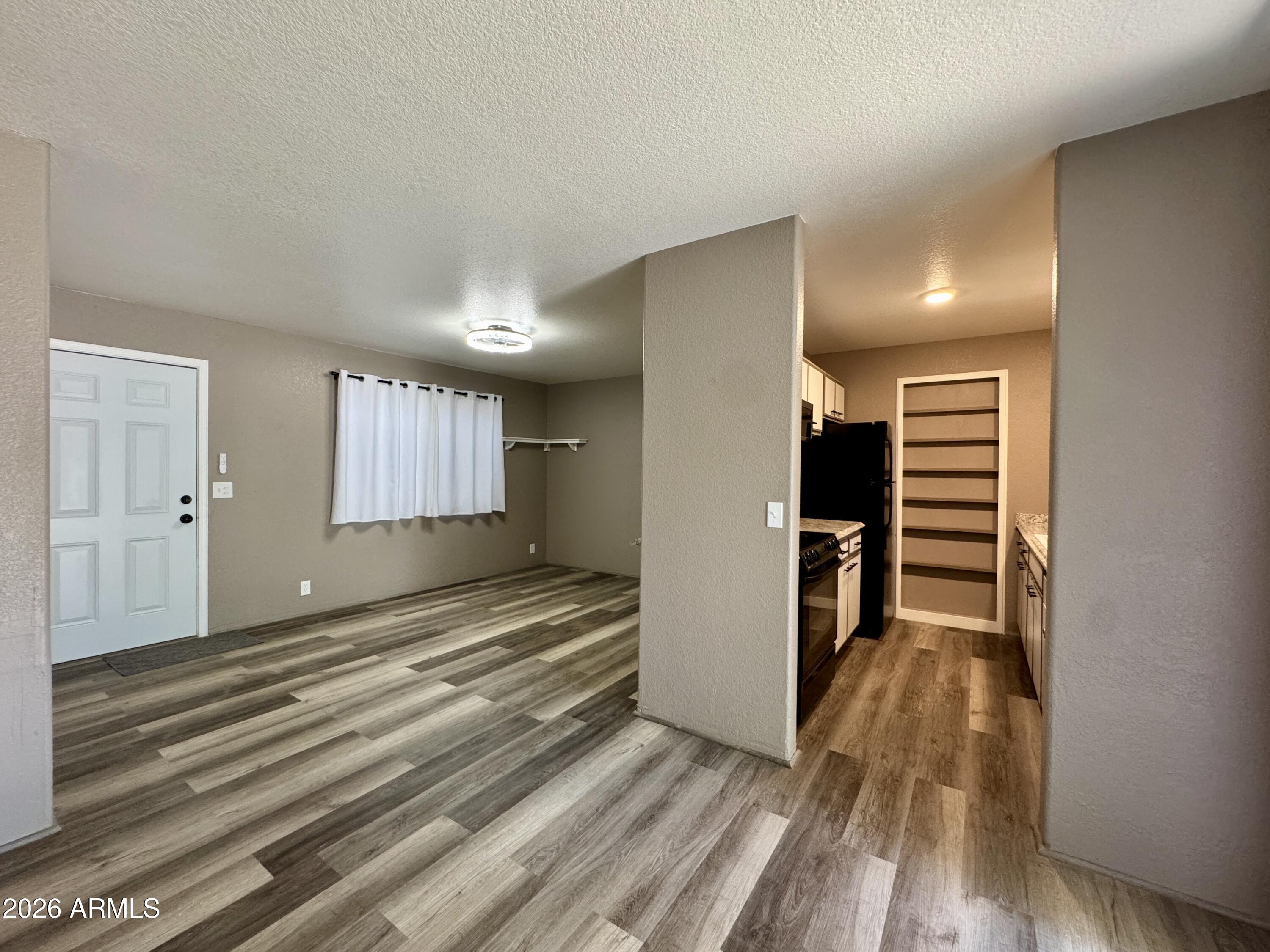 Residential Income in Rimrock 4