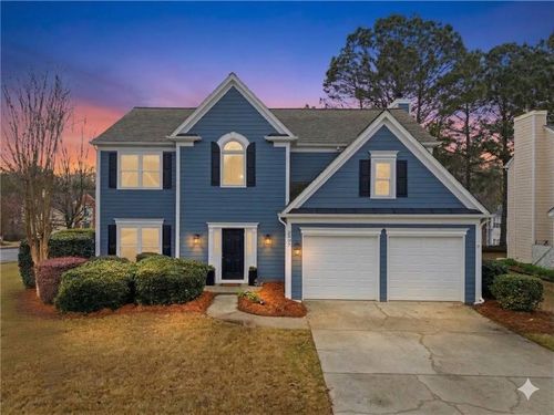 2097 Tallapoosa Dr, Duluth, GA, 30097-7975 | Card Image