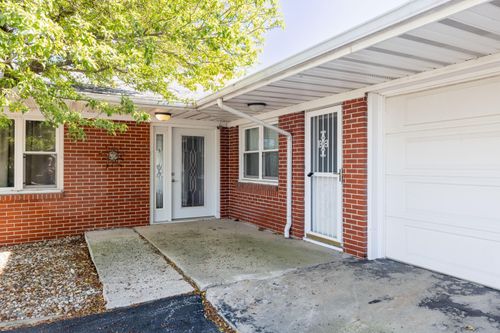 323 W Graham St, Kentland, IN, 47951-1265 | Card Image