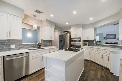 13919 Swiss Hill Dr, Houston, TX, 77077-1121 | Card Image