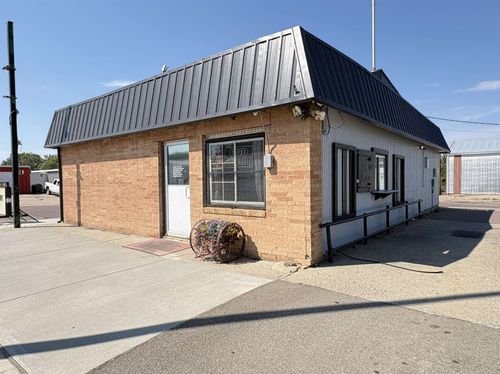 346 W 2nd Street, Winner, SD, 57580 | Card Image