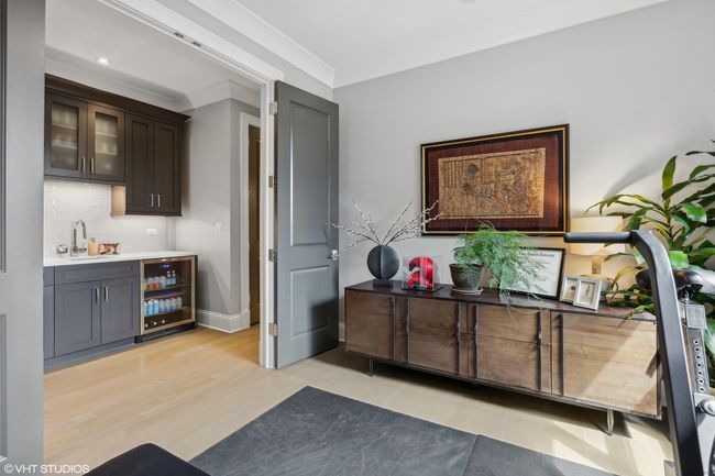 2 - 2633 N Mildred Ave, Condo with 4 bedrooms, 3 bathrooms and 1 parking in CHICAGO IL | Image 29