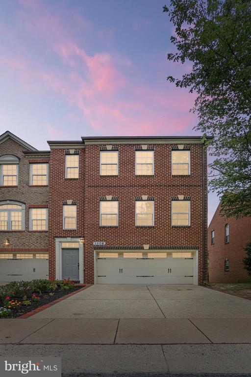Regent Manor Ct, Silver Spring, MD 20904