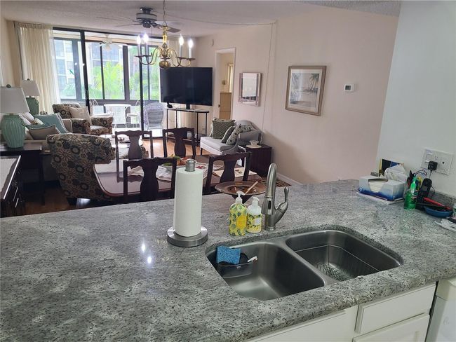 APT-6214 - 14130 Rosemary Ln, Condo with 2 bedrooms, 2 bathrooms and null parking in LARGO FL | Image 18