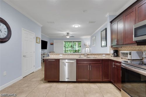 228-1289 Oxford Ln, NAPLES, FL, 34105-4816 | Card Image