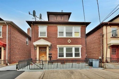 2-711 Grand Ave, North Bergen, NJ, 07047-1608 | Card Image