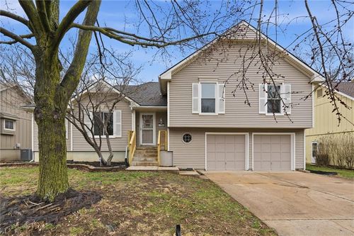 1200 Se 7th St, Lee's Summit, MO, 64063-6431 | Card Image