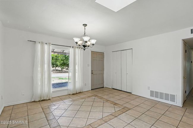 44-web-or-mls-Photo_012 | Image 12
