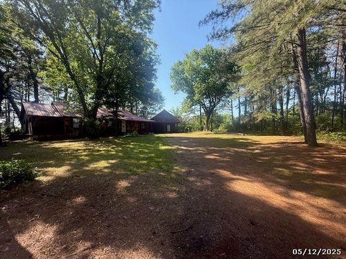 804 W Highway 64, Coal Hill, AR, 72832-8831 | Card Image
