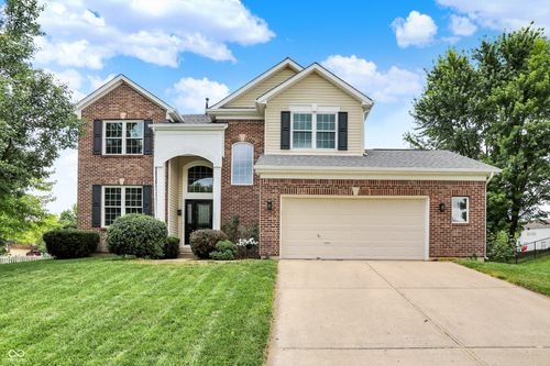 5378 Cody Ln, Greenwood, IN, 46142-8988 | Card Image