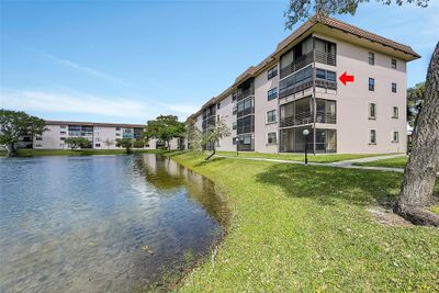 301 - 4930 E Sabal Palm Blvd, Condo with 2 bedrooms, 2 bathrooms and null parking in Tamarac FL | Image 2