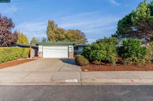 2570 Brian Rd, San Pablo, CA, 94806-1640 | Card Image