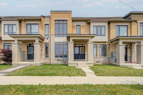 261 Coronation Rd, Whitby, ON, L1P0H8 | Card Image