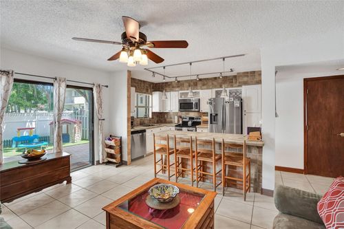18-16465 Ne 26th Ave, North Miami Beach, FL, 33160-4058 | Card Image