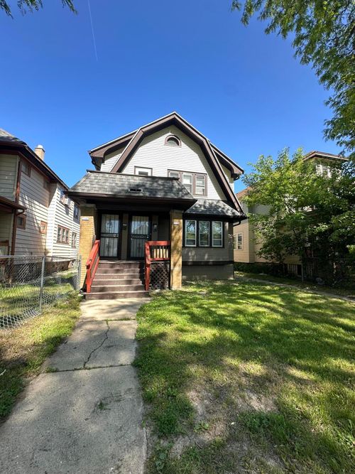 3158 N 39th St, Milwaukee, WI, 53216-3607 | Card Image