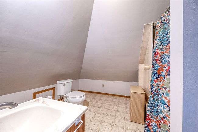 912 Howard St, House other with 5 bedrooms, 3 bathrooms and 5 parking in Monongahela PA | Image 30