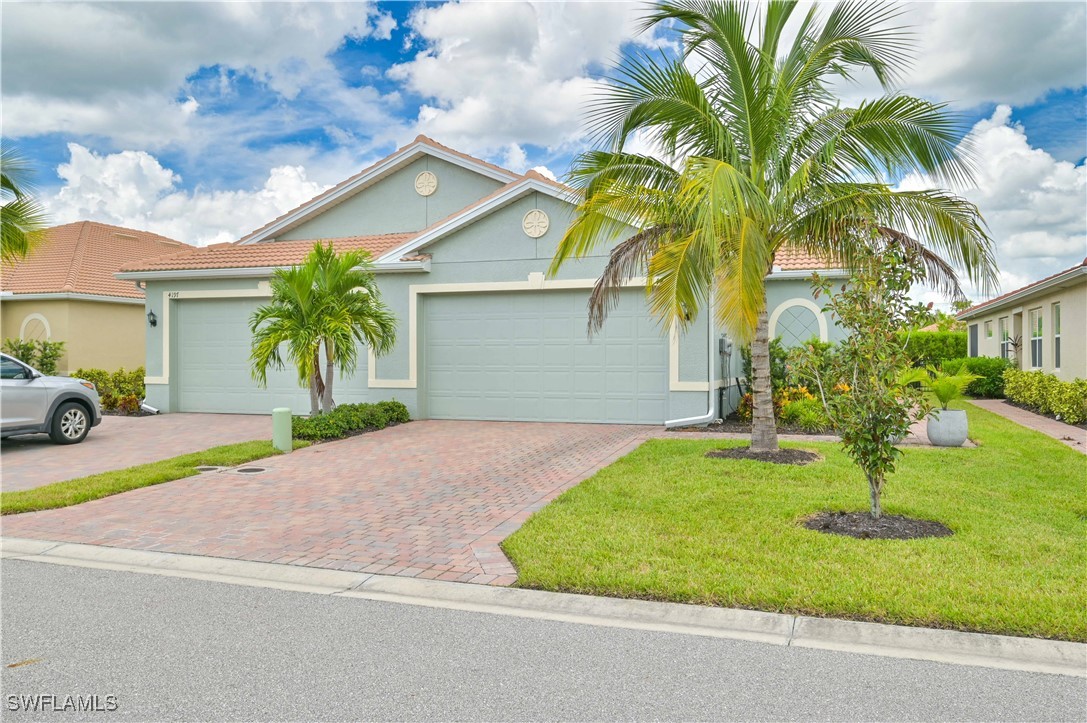 Bloomfield St, Fort Myers, FL 33916