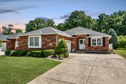 980 Stillwater Pkwy, Crown Point, IN, 46307-5081 | Card Image