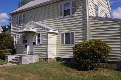 56 Leonard St, Stamford, CT, 06906-1041 | Card Image