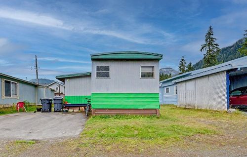 15-8477 Thunder Mountain Rd, Juneau, AK, 99801-7518 | Card Image