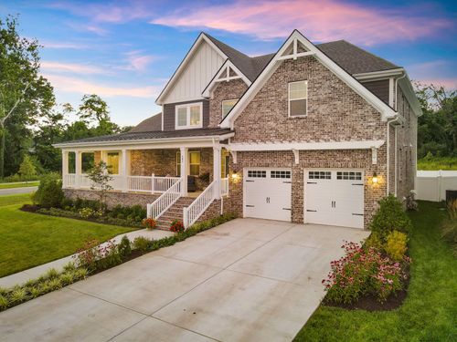 101 Emerson Ct, Hendersonville, TN, 37075-3398 | Card Image