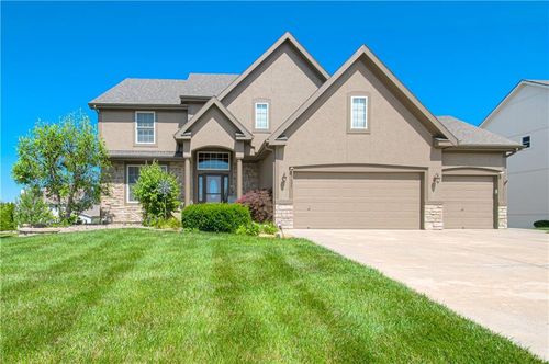 9624 N Arlington Ave, Kansas City, MO, 64157-8506 | Card Image