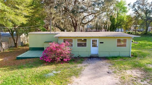 18274 Se 22nd Pl, SILVER SPRINGS, FL, 34488-6332 | Card Image