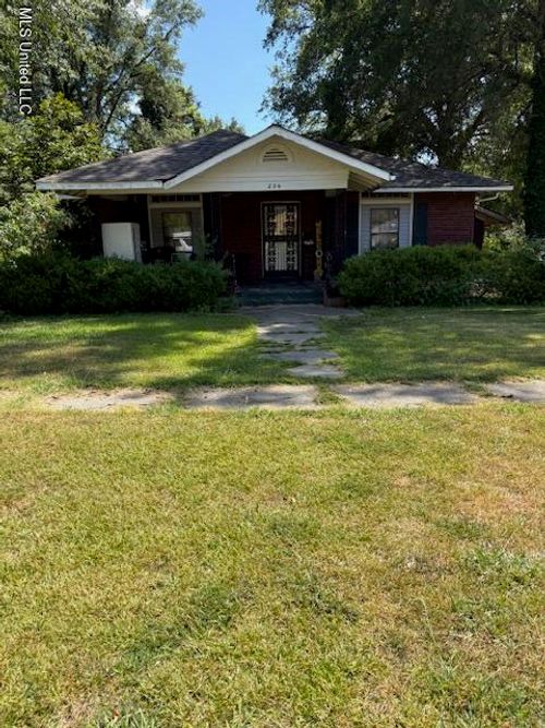 236 Maple Ave, Clarksdale, MS, 38614-3512 | Card Image
