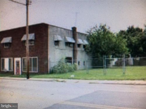 garagewarehouse-4012 N Market Street, WILMINGTON, DE, 19802 | Card Image
