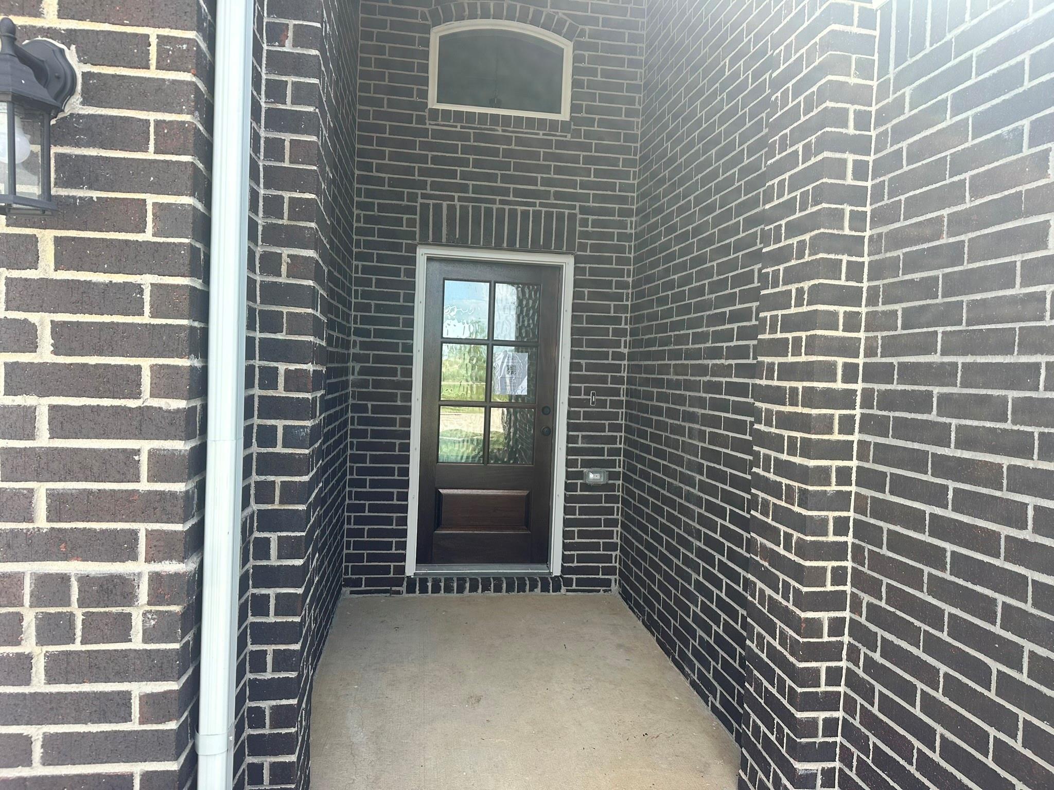 Residential in Iowa Colony 5