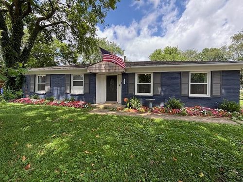 3527 Greentree Rd, Lexington, KY, 40517-3117 | Card Image
