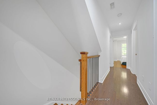 59 Furrow Lane, House attached with 3 bedrooms, 3 bathrooms and null parking in Etobicoke ON | Image 22