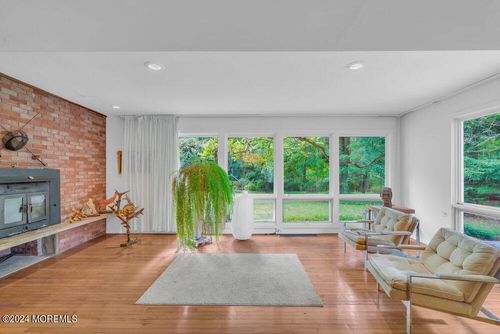 21 Homestead Ln, Roosevelt, NJ, 08555-7006 | Card Image