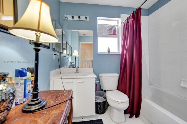 5223 Sw 155 Th Way, House other with 3 bedrooms, 3 bathrooms and null parking in Miramar FL | Image 44