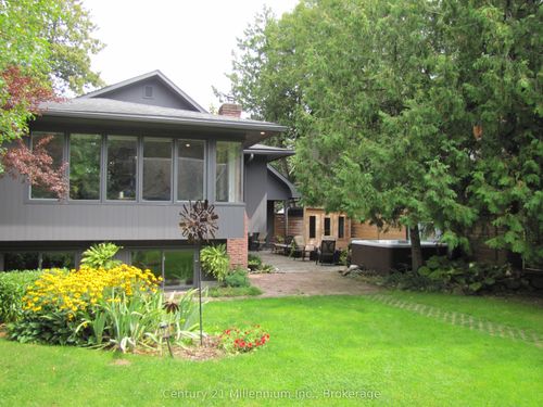 10 Sunset Crt, Collingwood, ON, L9Y4Y3 | Card Image
