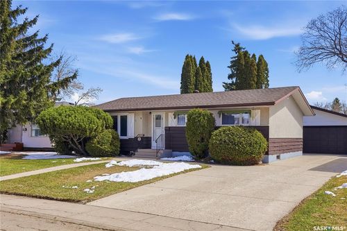 4 Malta Cres, Saskatoon, SK, S7L3W1 | Card Image
