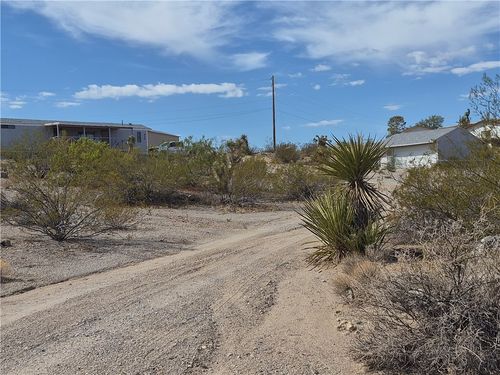 970 E Silver Creek Dr, Meadview, AZ, 86444 | Card Image