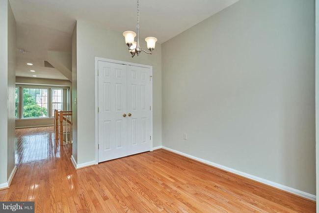 6362 Dakine Cir, Townhouse with 3 bedrooms, 4 bathrooms and null parking in SPRINGFIELD VA | Image 26