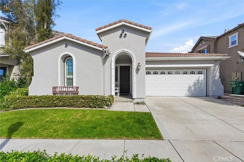 8042 Englesma St, Chino, CA, 91708-9355 | Card Image