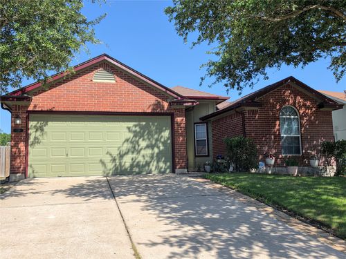 226 Lakemont Dr, Hutto, TX, 78634-5292 | Card Image