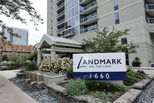 1660 N Prospect Ave, Milwaukee, WI, 53202-2400 | Card Image