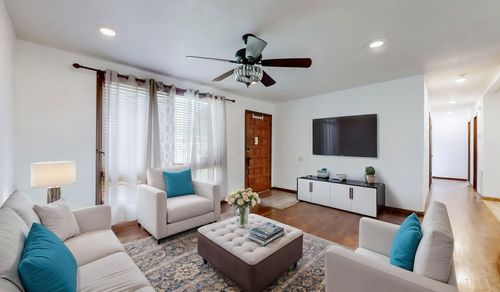 4072 Boyd Dr, Nashville, TN, 37218-1735 | Card Image