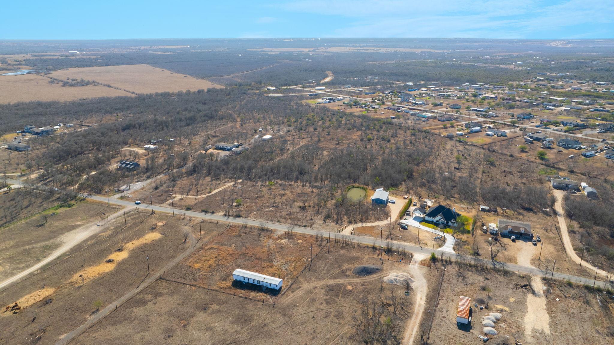 Land in Lockhart 2