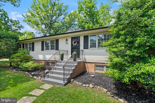 5632 Maxine Ct, ALEXANDRIA, VA, 22310-1326 | Card Image