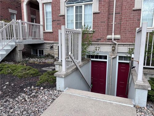 17-615 Shoreline Dr, Mississauga, ON, L5B4K4 | Card Image