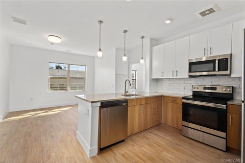 apt-310-1 N Main St, Port Chester, NY, 10573-4379 | Card Image