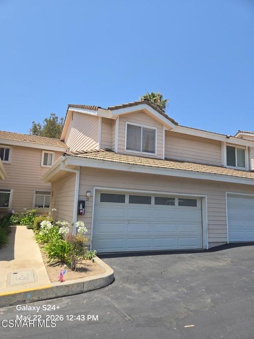 15-2762 Erringer Rd, Simi Valley, CA, 93065-1160 | Card Image