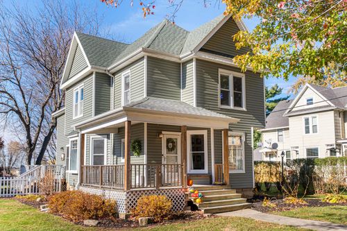 705 Paddock Ave, Ashton, IL, 61006-9261 | Card Image